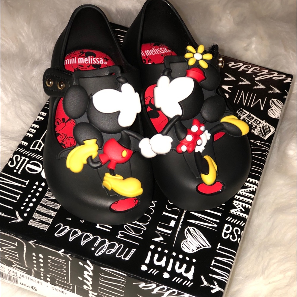 Mini Melissa Kissing Minnie & Mickey